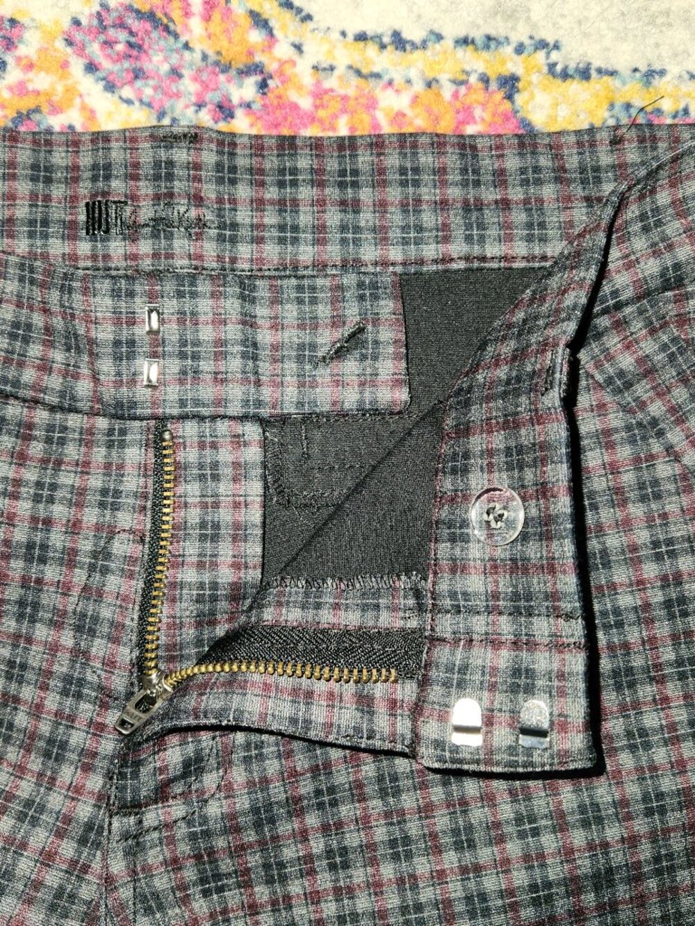 Kut From The Kloth Diana Slim Straight Pant – Dark Grey Plaid (Size 10P) - Picture 4 of 16